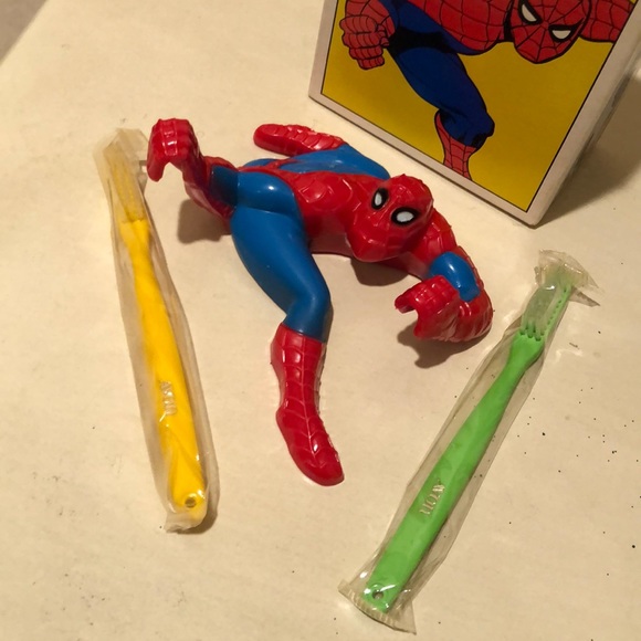 NIB Vintage 1979 Avon Spider-Man Toothbrush Holder - Picture 4 of 16